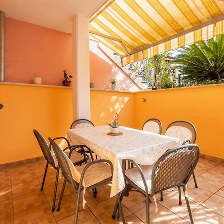 Lola 2 Apartment Rovinj Exterior photo